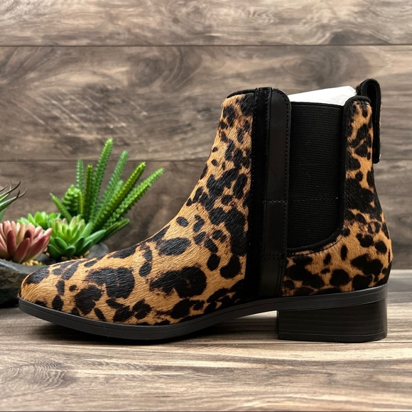 NIB Rockport Larkyn Chelsea Leopard Haircalf Comfort Ankle Boots Bootie - Picture 6 of 12